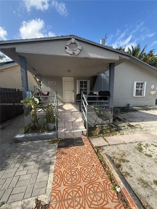 1143 Nw 27th St, Miami, FL, 33127 | Card Image