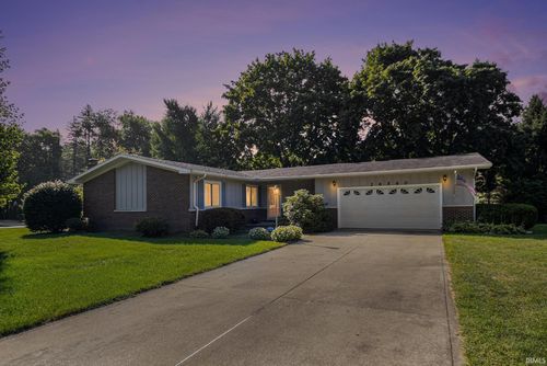 26560 Glick Dr, Elkhart, IN, 46514-6038 | Card Image