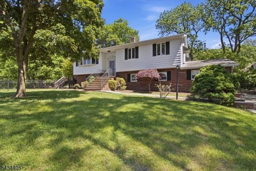 2 Grey Ter, Woodland Park, NJ, 07424-2903 | Card Image