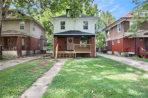3248 E 28th St, Kansas City, MO, 64128-1201 | Card Image