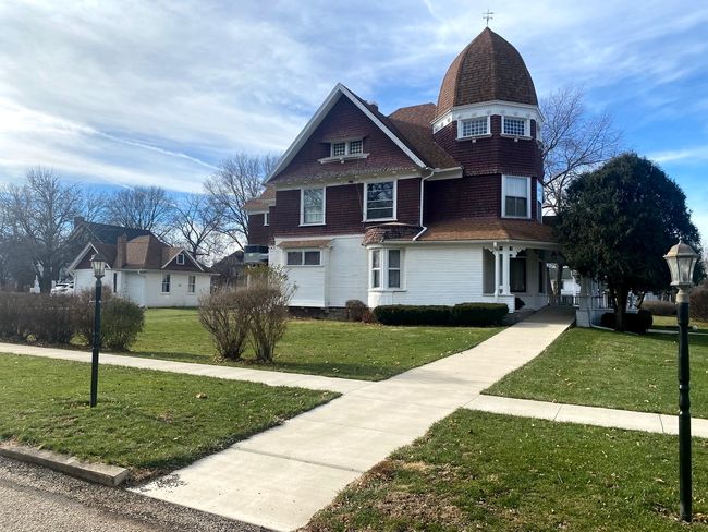 339 E Chestnut St, House other with 3 bedrooms, 3 bathrooms and 5 parking in Sheffield IL | Image 34