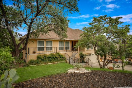 16812 Fox Rdg, Helotes, TX, 78023-3448 | Card Image