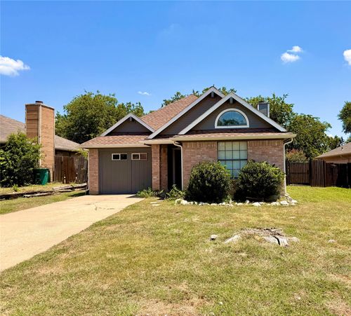 10208 Leatherwood Dr, Fort Worth, TX, 76108-4151 | Card Image