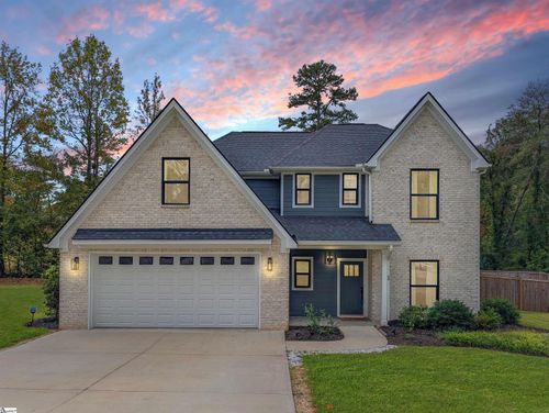 11 Echo Dr, Travelers Rest, SC, 29690-9561 | Card Image
