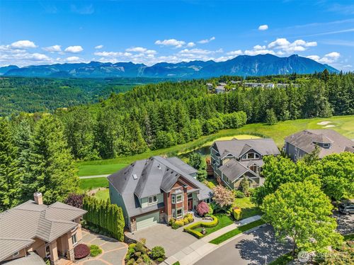 6230 Fairway Pl Se, Snoqualmie, WA, 98065-9373 | Card Image