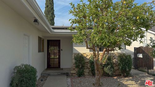 15401 Covello St, Van Nuys, CA, 91406-3310 | Card Image