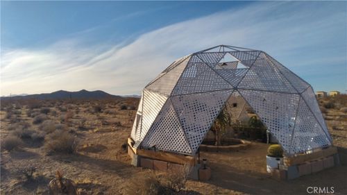 377 Sunny Vista Rd, Landers, CA, 92285 | Card Image