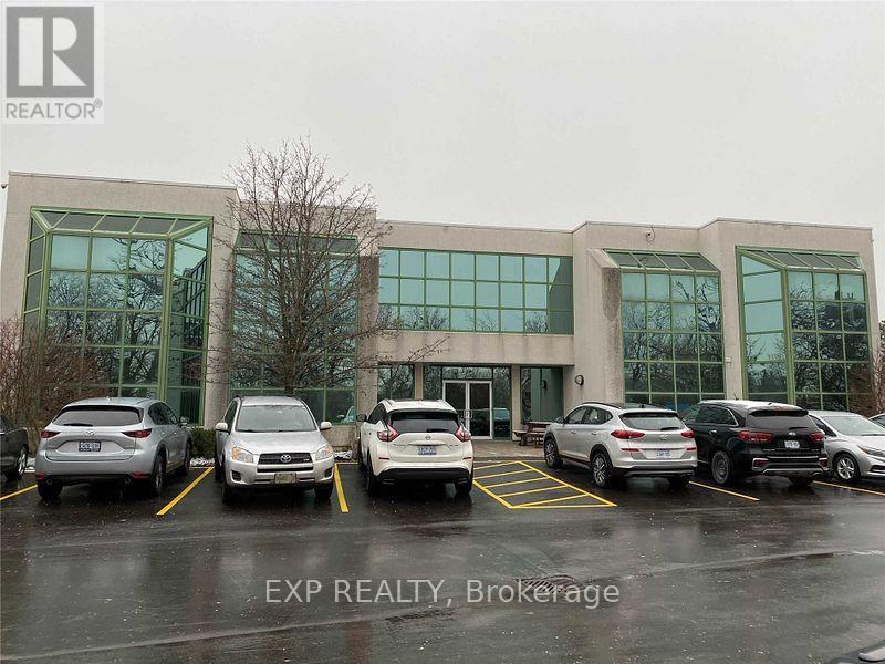 Commercial Lease in Markham (Buttonville)