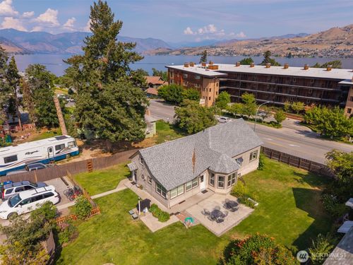 2213 W Woodin Ave, Chelan, WA, 98816-9310 | Card Image