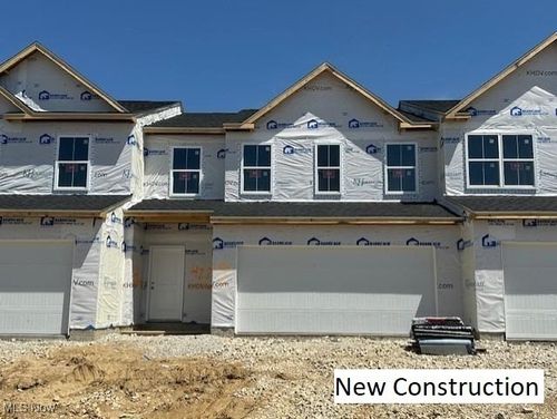 422 Honeycrisp Dr Ne, Louisville, OH, 44641-0075 | Card Image