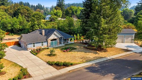 315 Santiam Pointe Loop Ne, Mill City, OR, 97360-2106 | Card Image