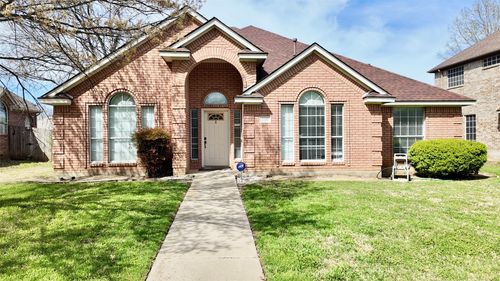 1320 Bold Forbes Dr, Grand Prairie, TX, 75052-6840 | Card Image