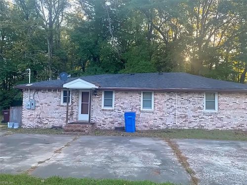 1672 Benefit Road, Chesapeake, VA, 23322 | Card Image
