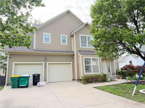 2422 N 106th St, Kansas City, KS, 66109-3605 | Card Image