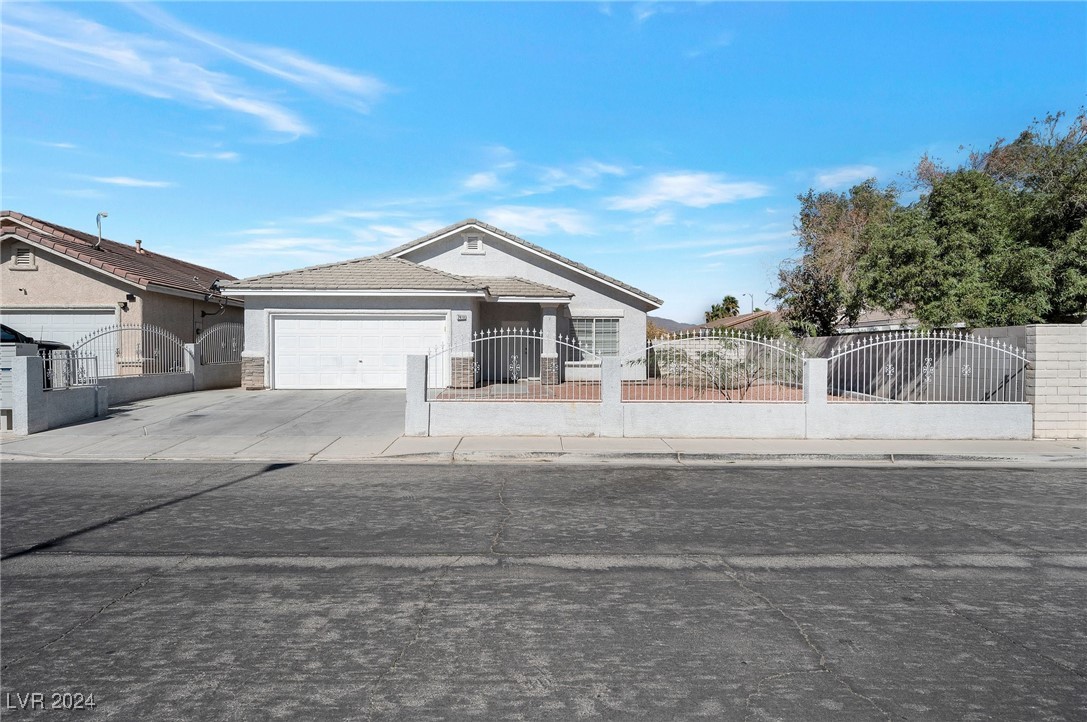 Hollow Oak Ave, North Las Vegas, NV 89031