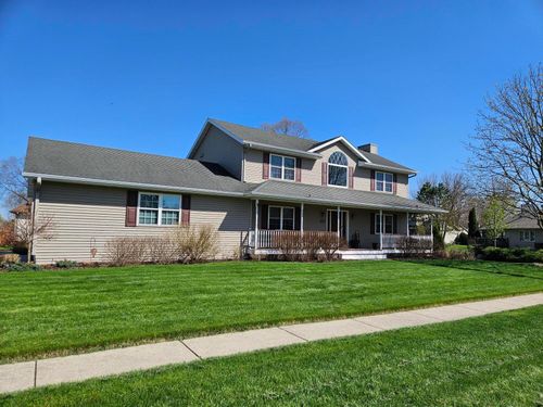 601 Woodbridge Trl, Watertown, WI, 53094-6096 | Card Image
