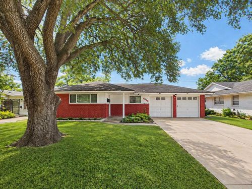 6625 Sandstone St, Houston, TX, 77074-6515 | Card Image