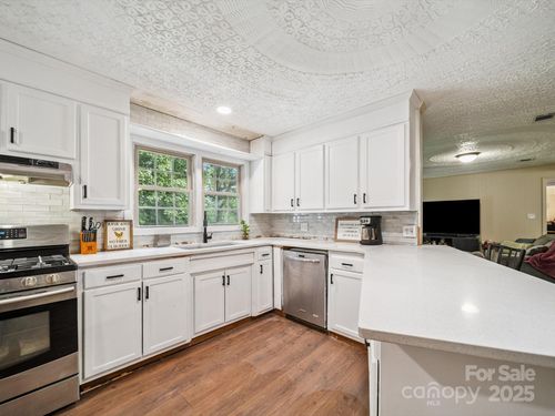 5374 E Highway 150, Lincolnton, NC, 28092-8164 | Card Image