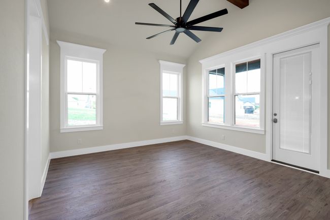 413 Dylan Way, House other with 3 bedrooms, 3 bathrooms and null parking in Midlothian TX | Image 11