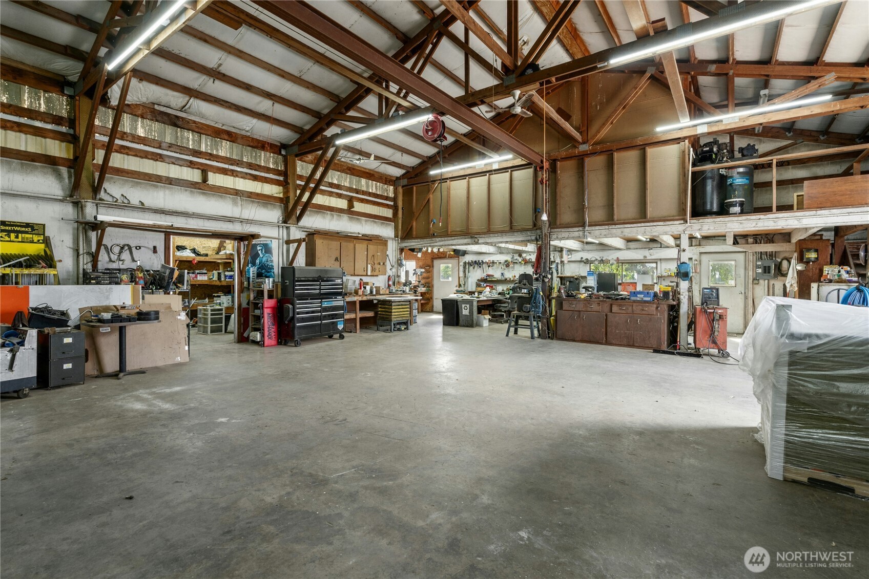 Commercial Sale in Enumclaw