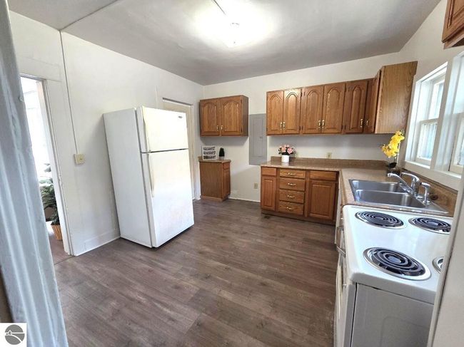 600 S Franklin St, House other with 5 bedrooms, 2 bathrooms and null parking in Mt. Pleasant MI | Image 6