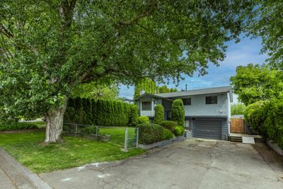 8942 139a St, House other with 4 bedrooms, 2 bathrooms and 5 parking in Surrey BC | Image 3