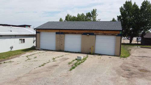 5120 49th Avenue, Innisfail, AB, T4G1R1 | Card Image