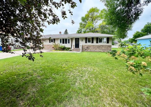 211 5th St Ne, Barnesville, MN, 56514-3425 | Card Image