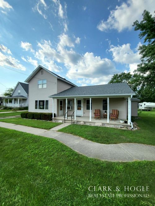 134 E Lincoln St, Pewamo, MI, 48873-8719 | Card Image
