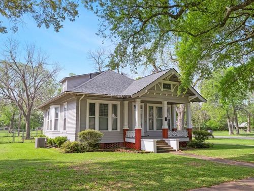 1500 6th St, Bay City, TX, 77414-4913 | Card Image