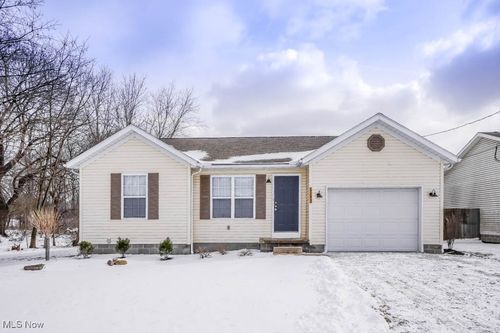 1143 Apple Avenue, Alliance, OH, 44601 | Card Image