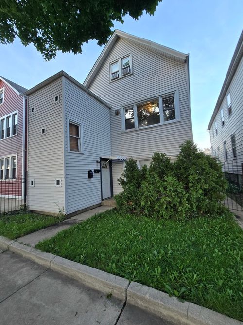 5119 S Washtenaw Ave, Chicago, IL, 60632-2102 | Card Image