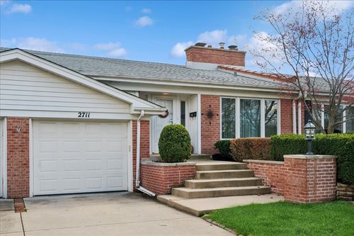 2711 E Bel Aire Dr, Arlington Heights, IL, 60004-6603 | Card Image