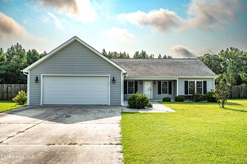 85 Plantation Oaks Dr, New Bern, NC, 28560-7291 | Card Image