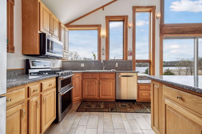 10703 187 Th St, House other with 4 bedrooms, 4 bathrooms and null parking in Silver Lake MN | Image 14