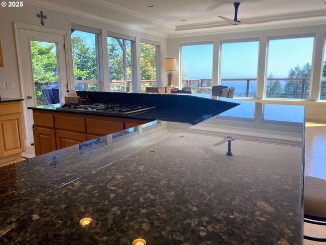 97661 Marina Heights Loop, House other with 3 bedrooms, 3 bathrooms and 2 parking in Brookings OR | Image 29