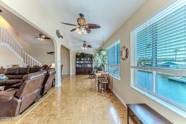 Sun Room | Image 21