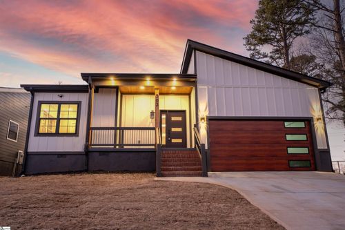 303 Jacquline Ln, Greenville, SC, 29607-4618 | Card Image