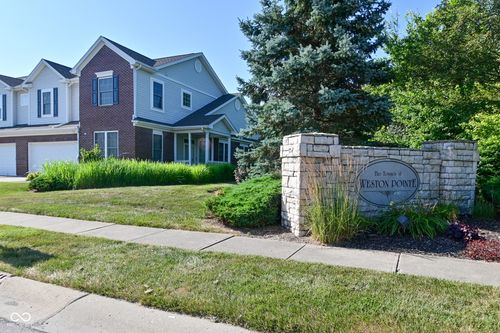 4115 Weston Pointe Dr, Zionsville, IN, 46077-8573 | Card Image