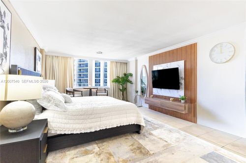 1123-19201 Collins Ave, Sunny Isles Beach, FL, 33160-2202 | Card Image