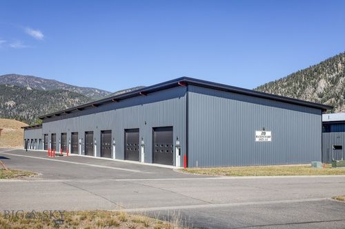 20A Blacksmith Loop, Gallatin Gateway, MT, 59730 | Card Image