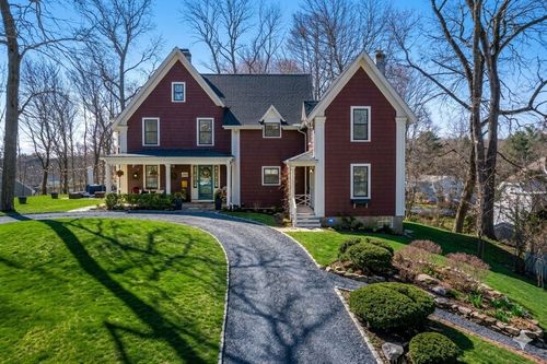 40 Kimlo Rd, Wellesley, MA, 02481-4912 | Card Image
