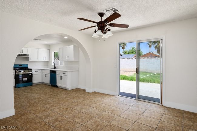 Family Room and Kitchen | Image 7