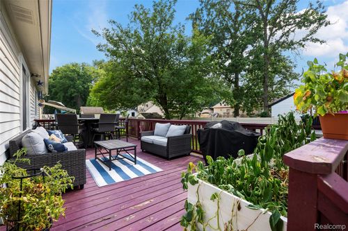 48441 Shady Glen Ct, Chesterfield, MI, 48051-2563 | Card Image