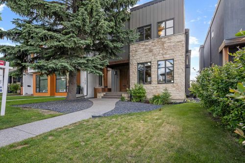 5024 21 St Sw, Calgary, AB, T2T5B8 | Card Image