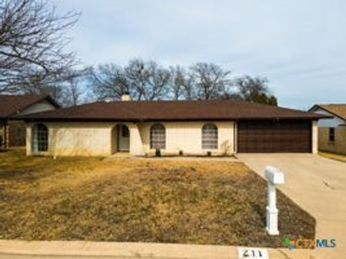 211 W Mockingbird Ln, Harker Heights, TX, 76548-1729 | Card Image