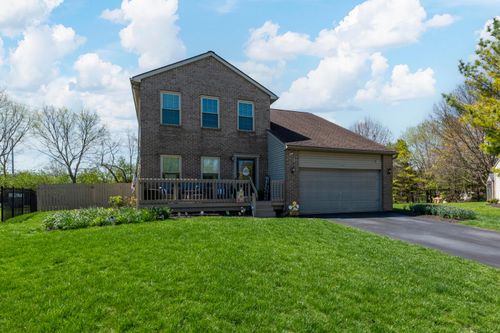 524 Thorngate Ct, Galloway, OH, 43119-8324 | Card Image