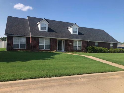 1111 Mahar, Perkins, OK, 74059 | Card Image