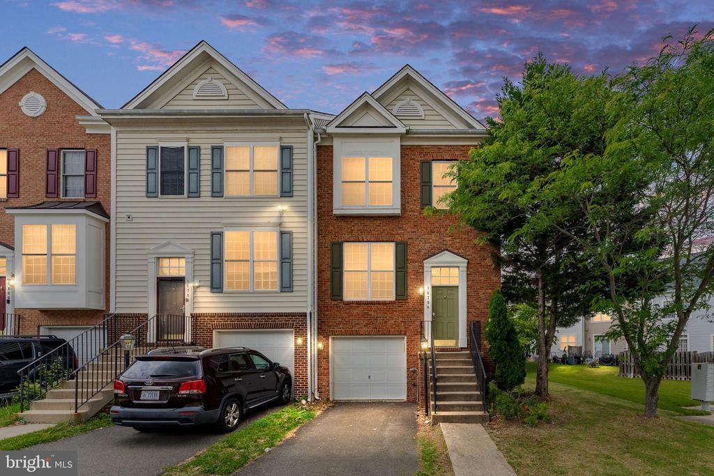 Residential in WOODBRIDGE 2
