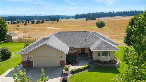 304 E Burk Rd, Colbert, WA, 99005-5143 | Card Image